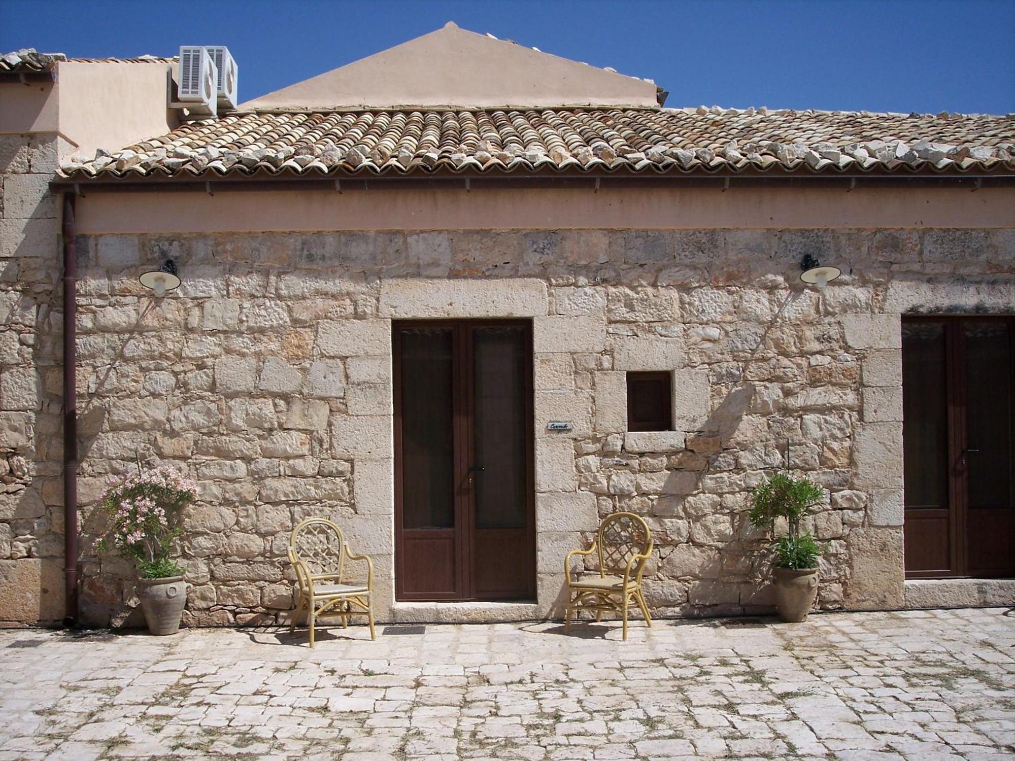 Di Cutalia - Cutalia Casa rural Camemi